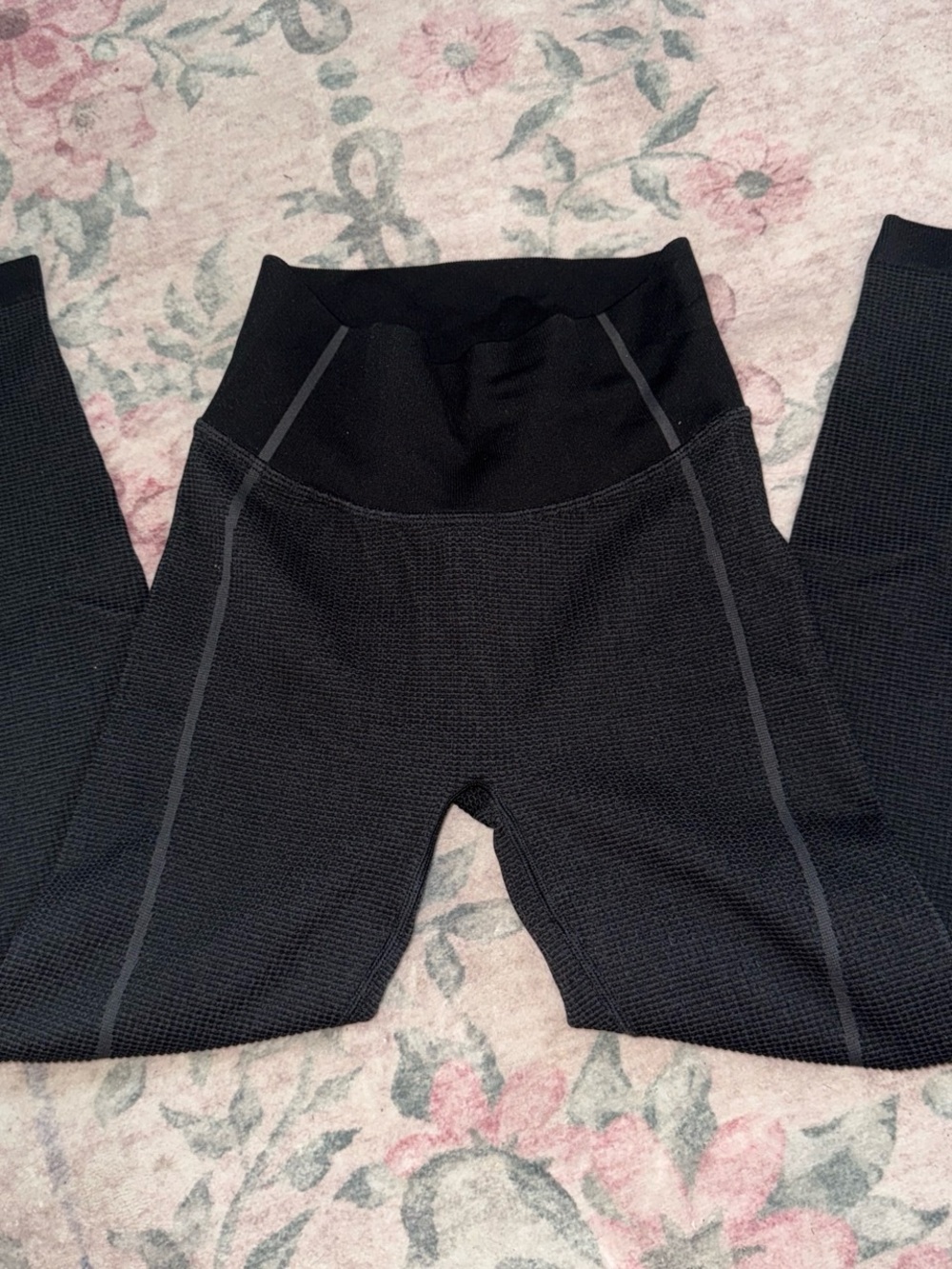 aerie Black Textured High-Waist Leggings